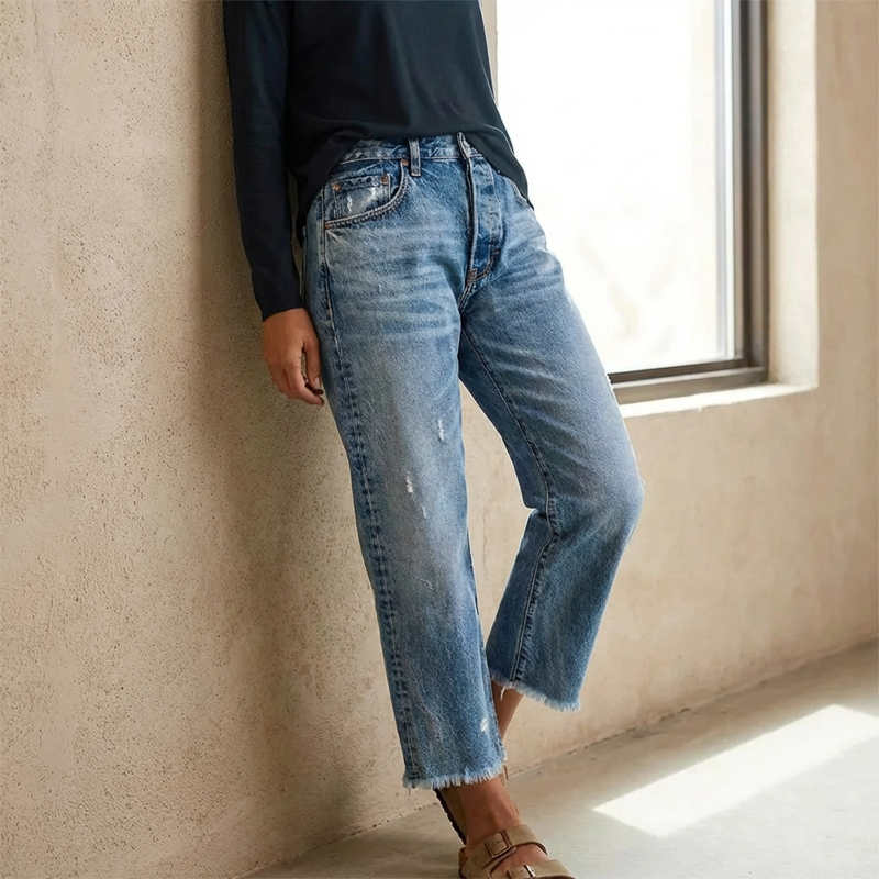 Retro Cropped Straight Jeans